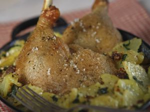 Confit de canard aux pommes sarladaises